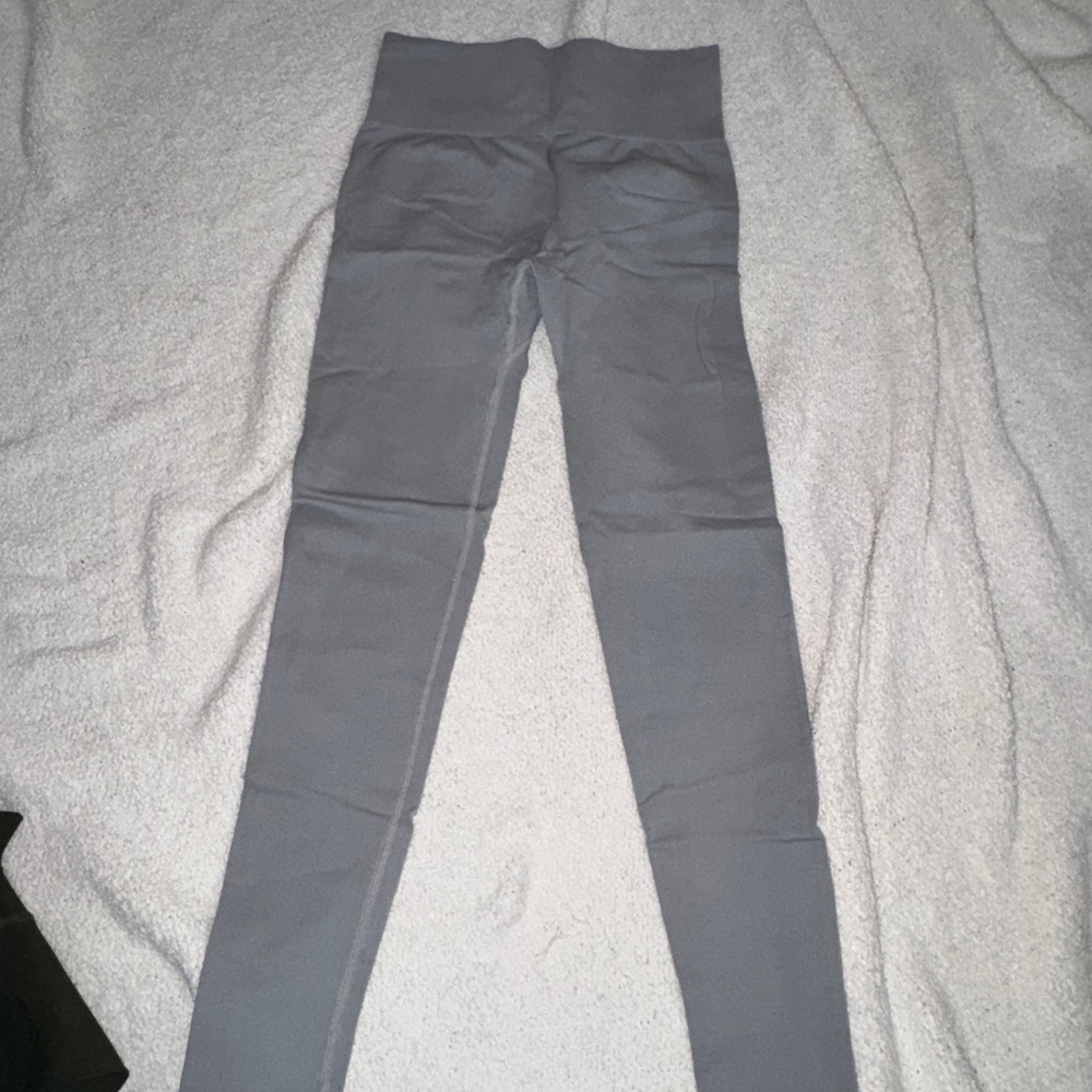 Assorted Color Workout Leggings Lot/Set - Picture 6 of 11